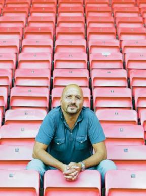 Inevitable 'Clem meets his public' caption.